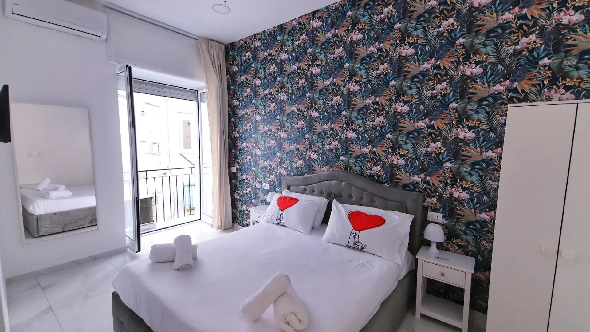 B&B Amore Naples Bed & Breakfast
