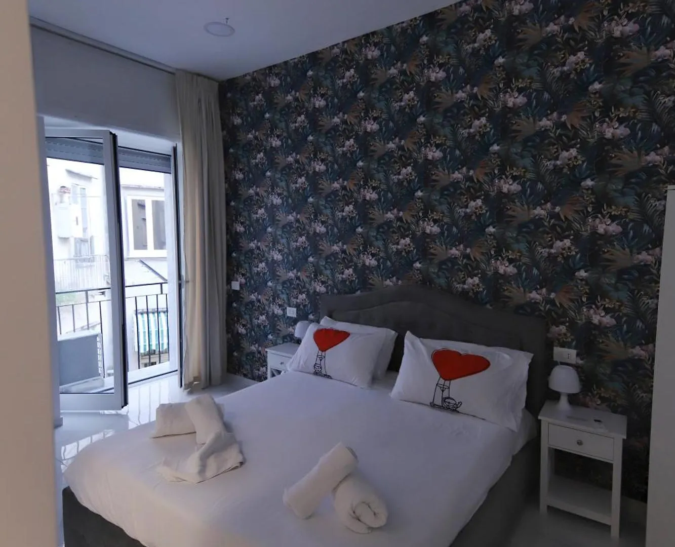 B&B Amore Naples Bed & Breakfast